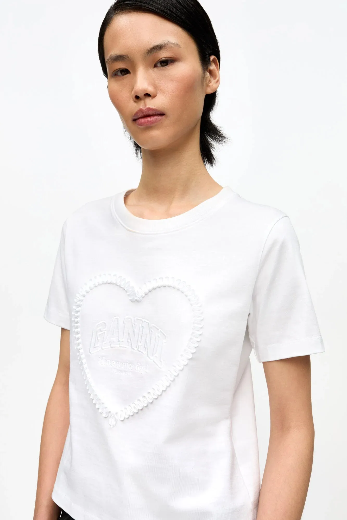 Simple and Comfortable White Heavy Cotton Heart T-Shirt
