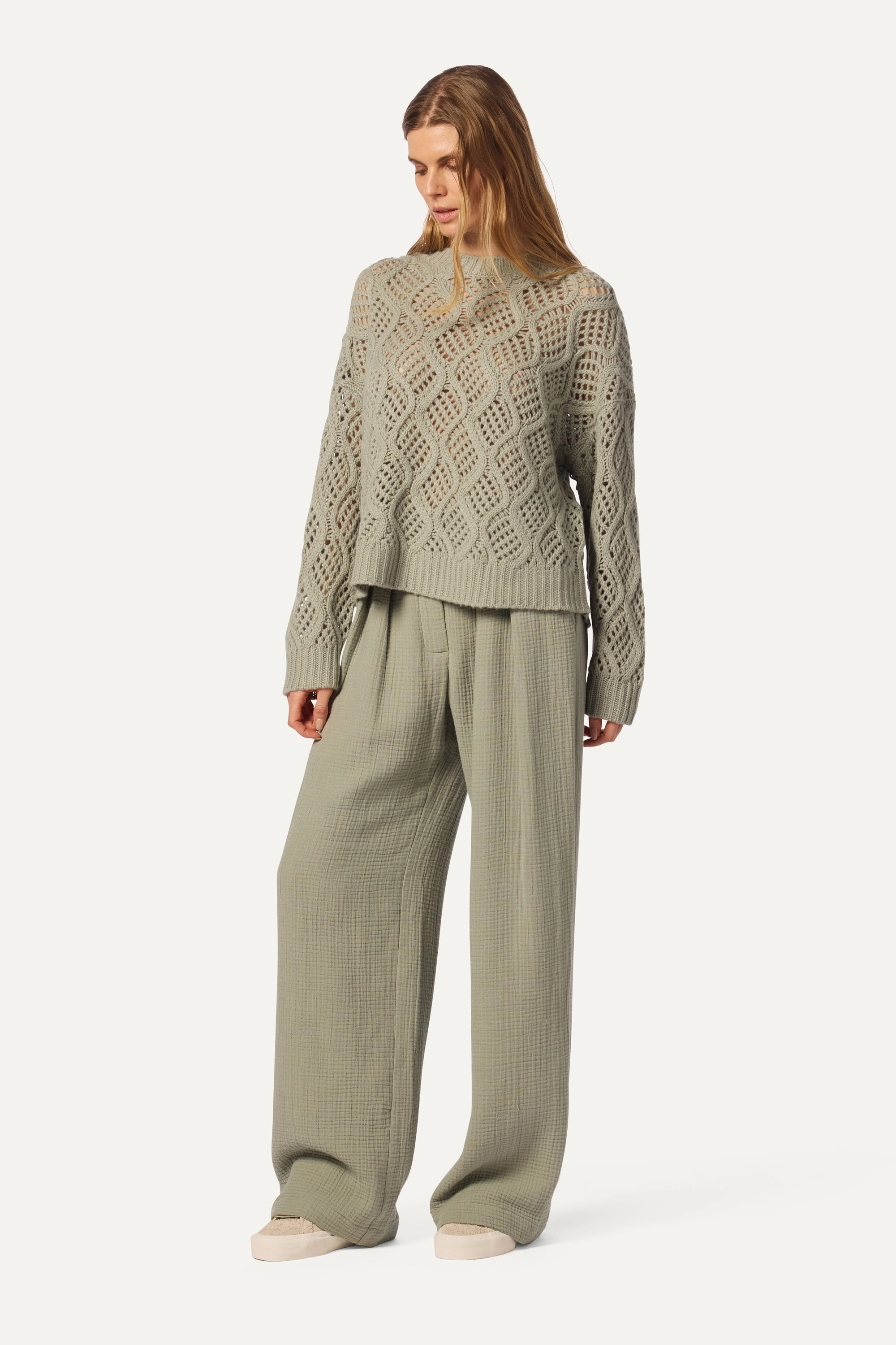 ALSTON OPEN KNIT BOYFRIEND CASHMERE CREWNECK | EUCALYPTUS Slim Stretch Simple Warmth