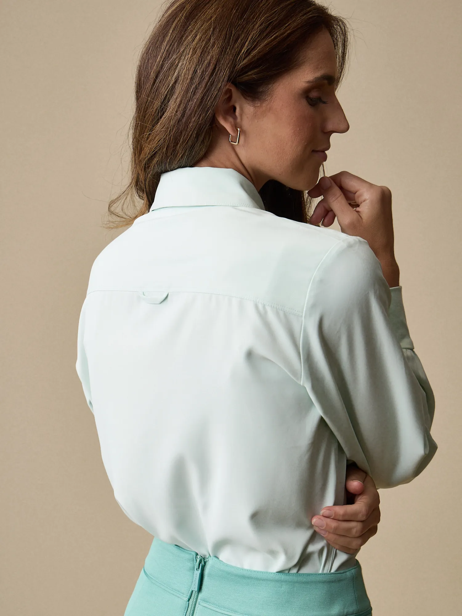 Classic Button Up AdvancedMoistureManagement Light Layers