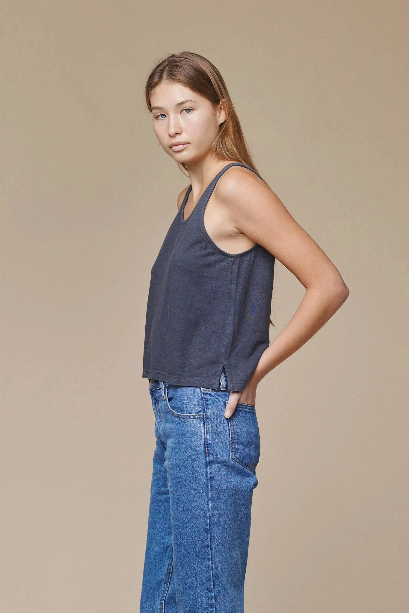 Cropped Tank Wrinkle Resistant Finish