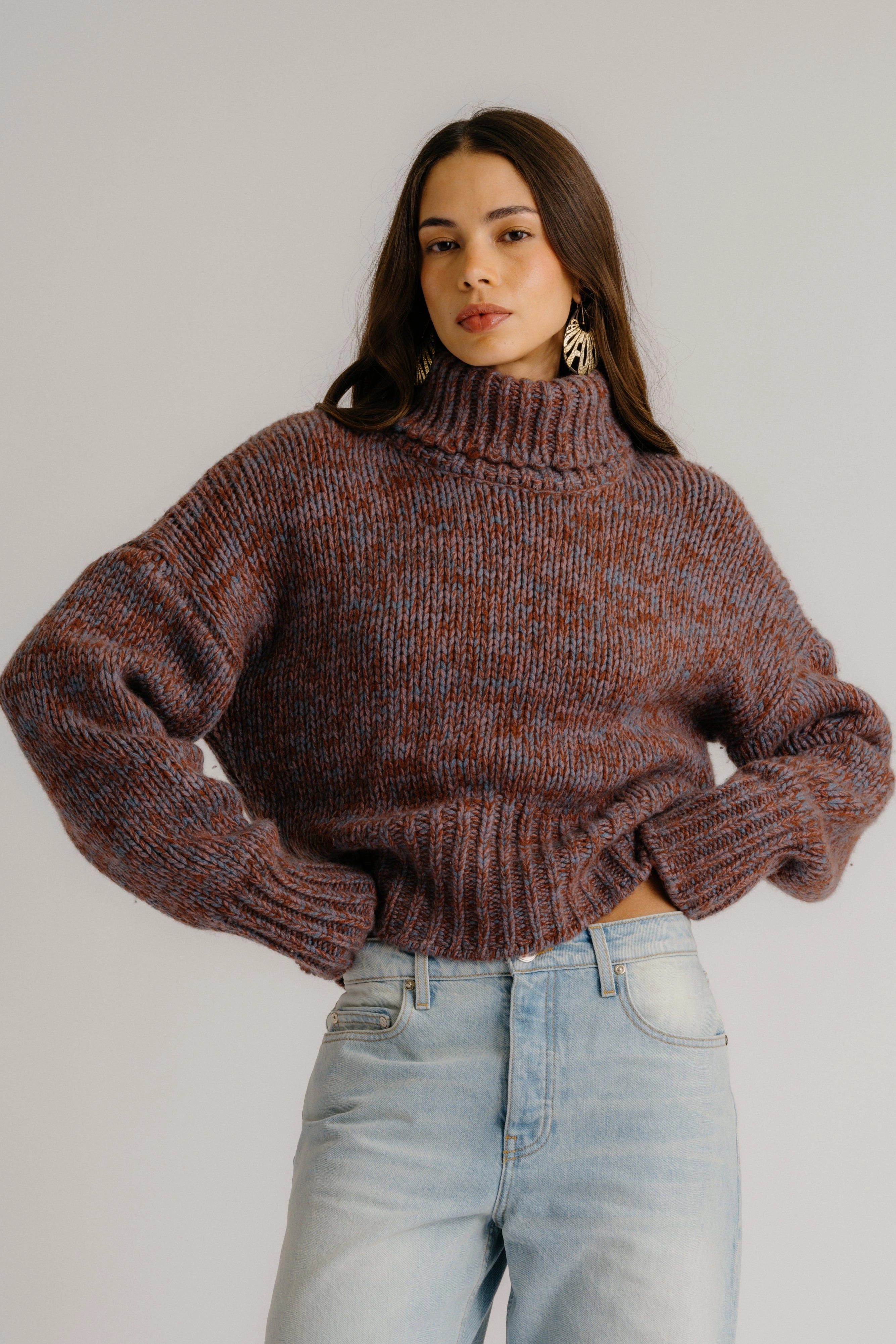 Warm Essentials Quick Fit Performance DARCEY CROPPED SLOUCHY CASHMERE TURTLENECK | MAHOGANY MULTI