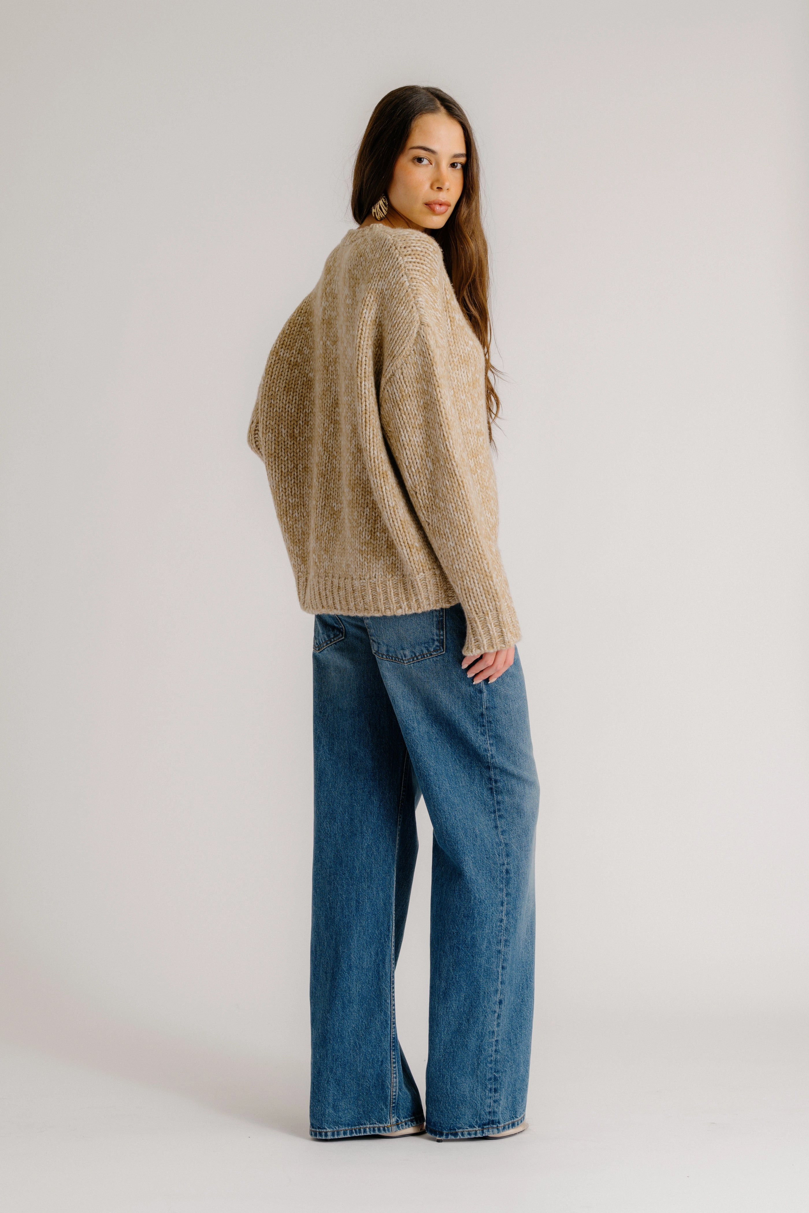 CYPRESS CASHMERE CREWNECK WITH RIB DETAIL | CAMEL MULTI Cozy Knit Fit Layered Fit