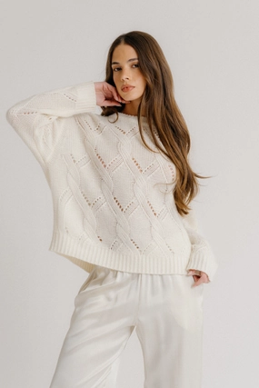 Dynamic Ventilation Panels GIA SLOUCHY CABLE KNIT CASHMERE CREWNECK SWEATER | GARDENIA