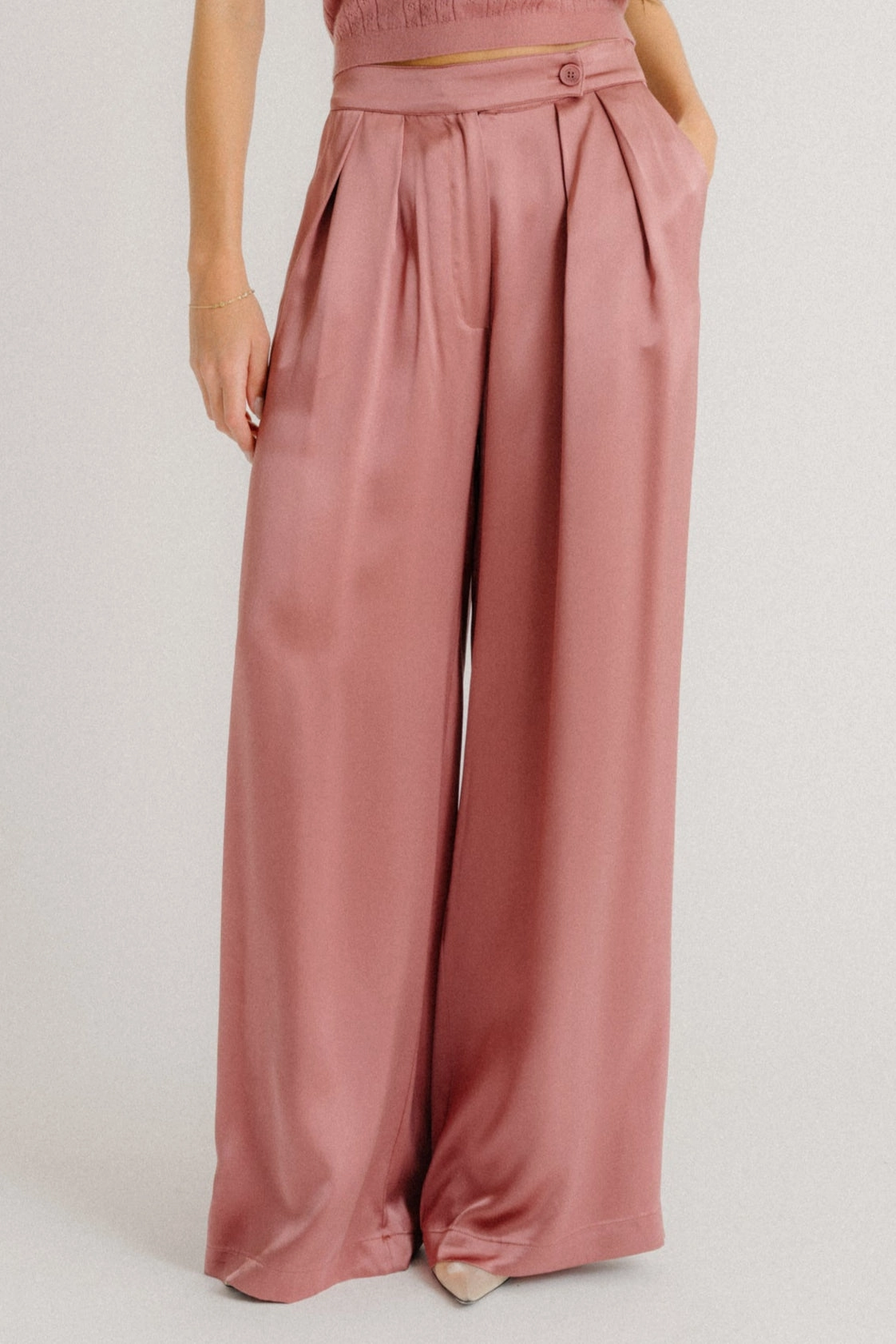 No Frills Fit BROOKLYN HIGH RISE DOUBLE PLEAT SILK TROUSER | DESERT BLOOM