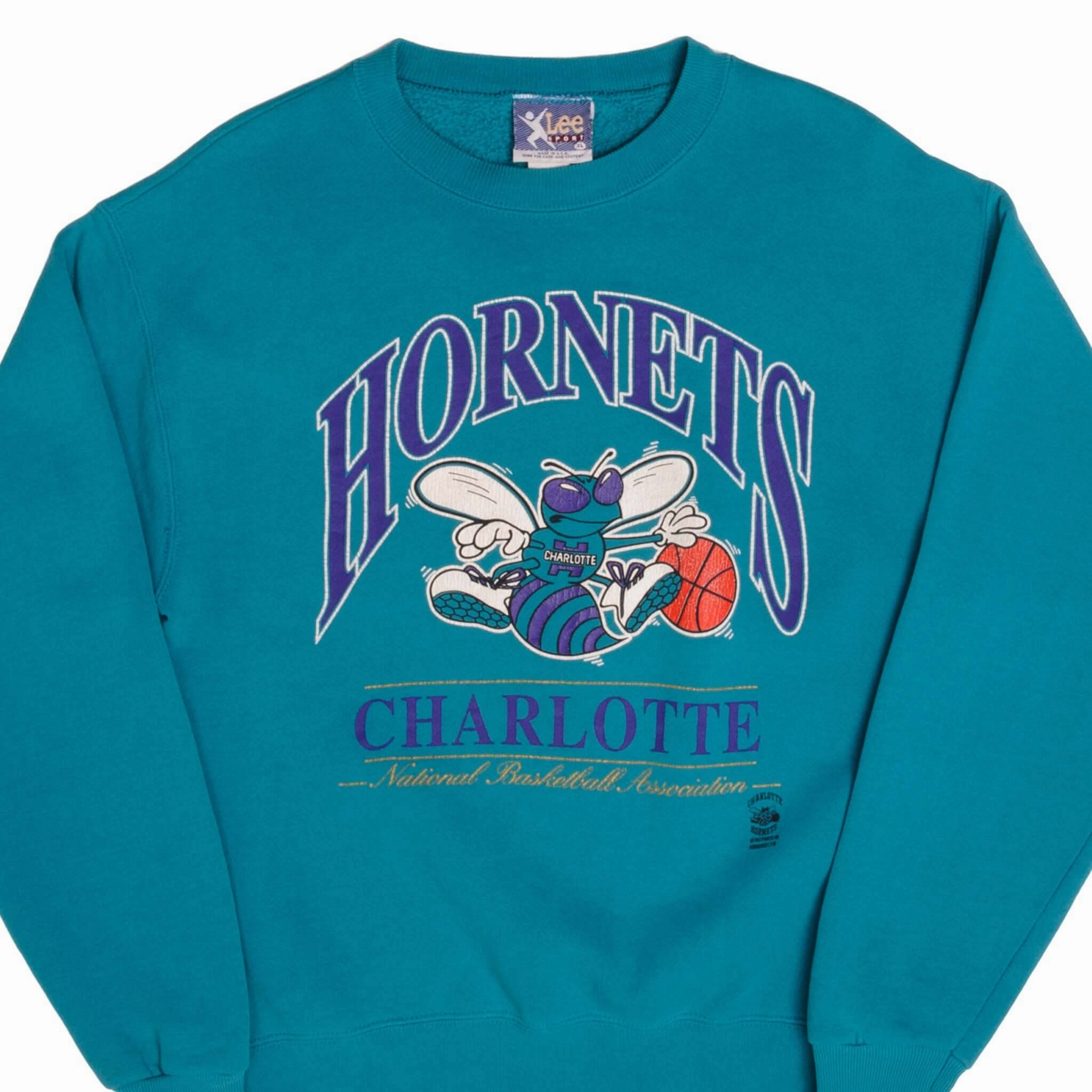 Chic Design Patchwork VINTAGE NBA CHARLOTTE HORNETS SWEATSHIRT 1990S LARGE MADE USA