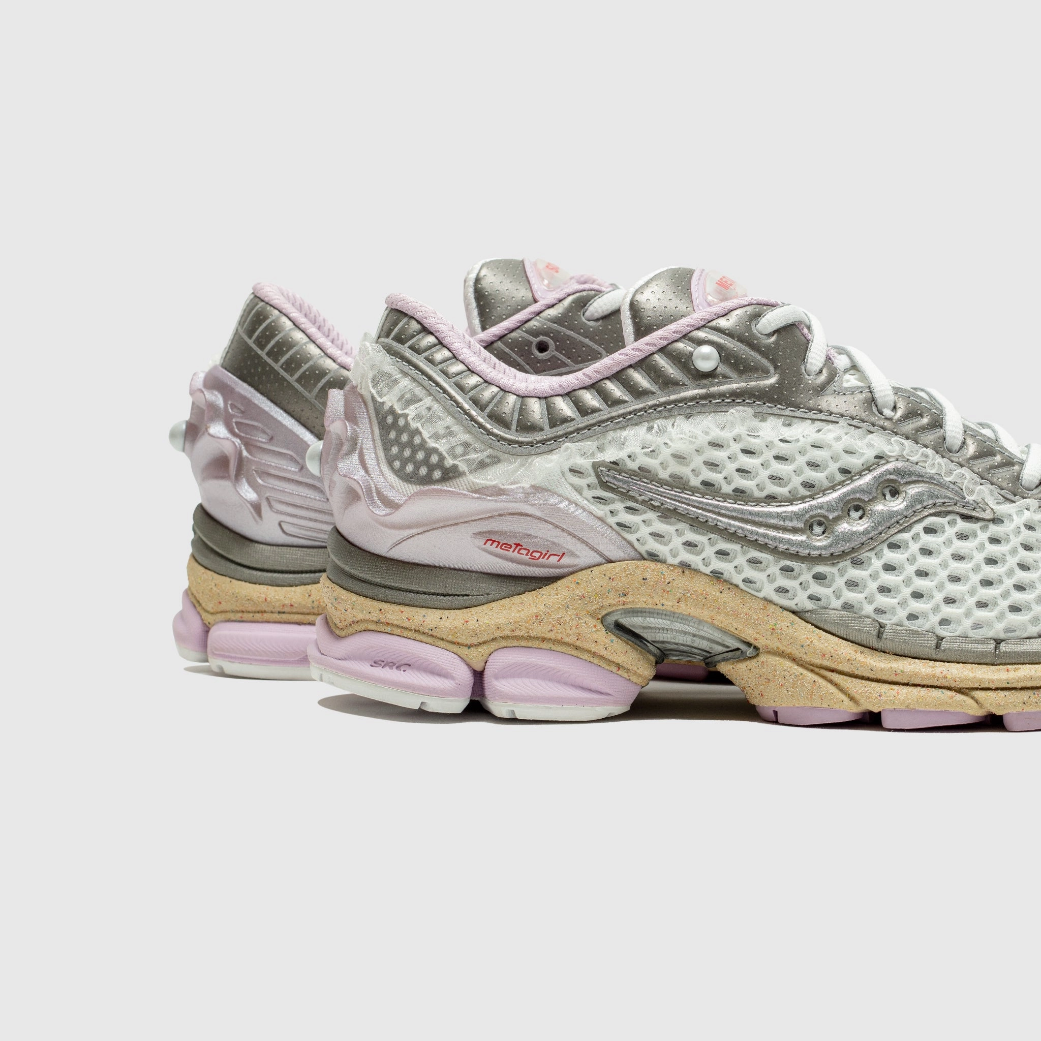 METAGIRL X PROGRID PARAMOUNT "DAUGHTER OF THE MOON" Bold Detail