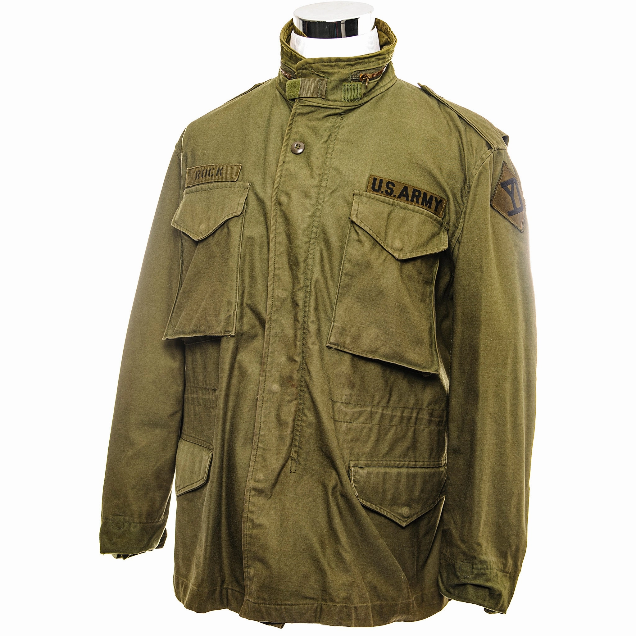 US ARMY M-1965 M65 FIELD JACKET 1975 26TH INFANTRY DIVISION PATCH SIZE MEDIUM REGULAR Date night