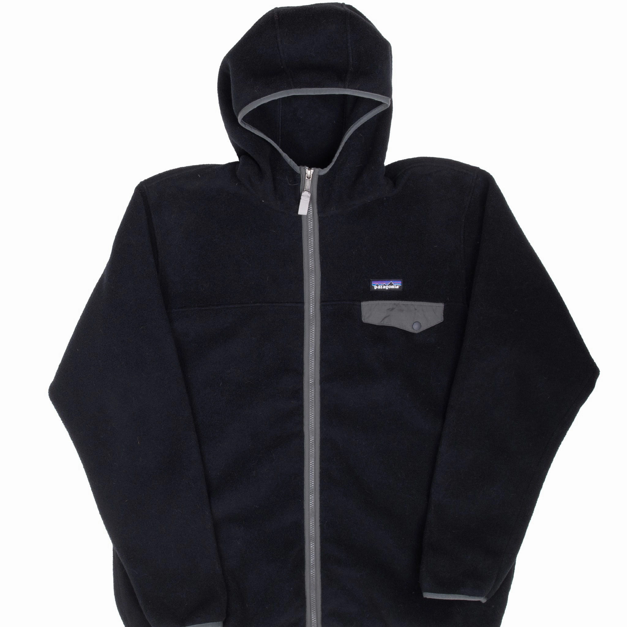 Full Length Front Zipper VINTAGE PATAGONIA SNAP T SYNCHILLA ZIP UP BLACK HOODED FLEECE JACKET XL