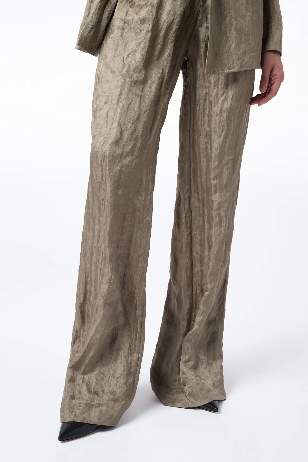 Effortless Look Norman Wide-Leg Pant in Gunmetal Metallic Crinkled Silk