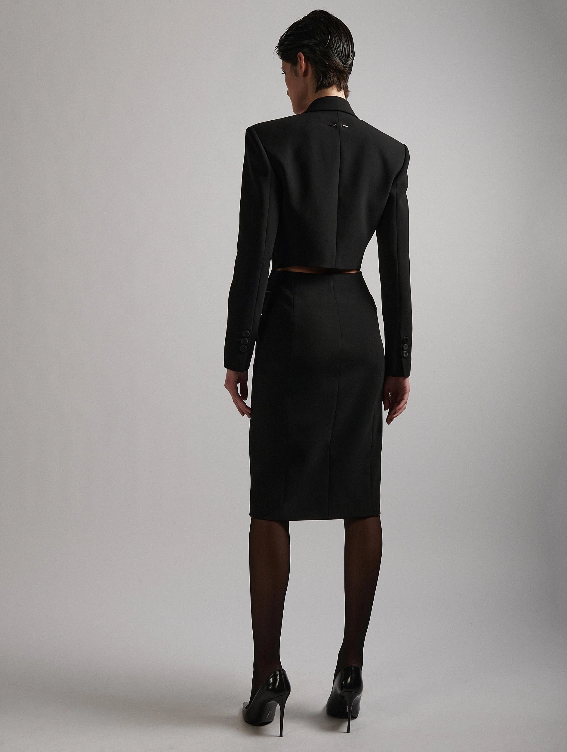 Smooth Feel Robe en cr??pe noir ?? col smoking