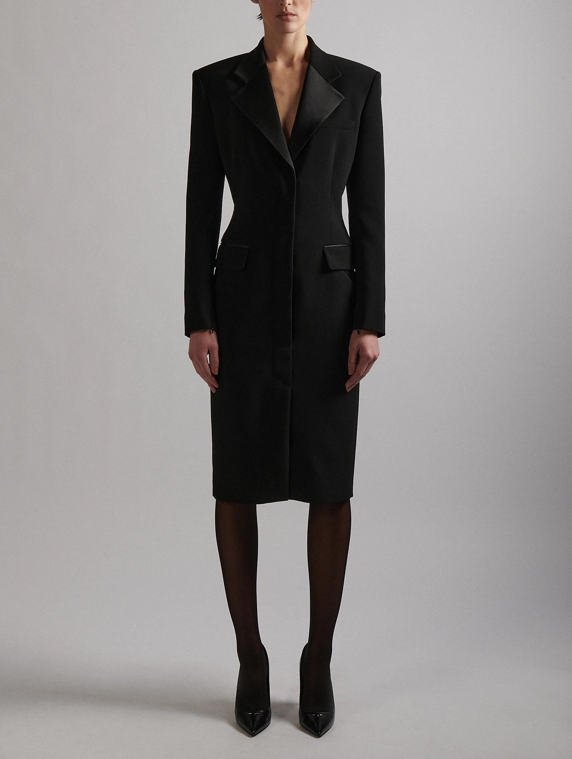 Robe en cr??pe noir ?? col smoking Gift-Worthy Side-Pocket