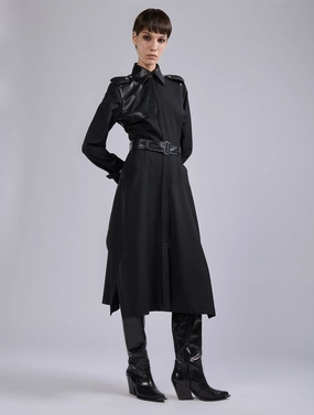 Robe-manteau en gabardine de laine stretch noire Scoop-Neck