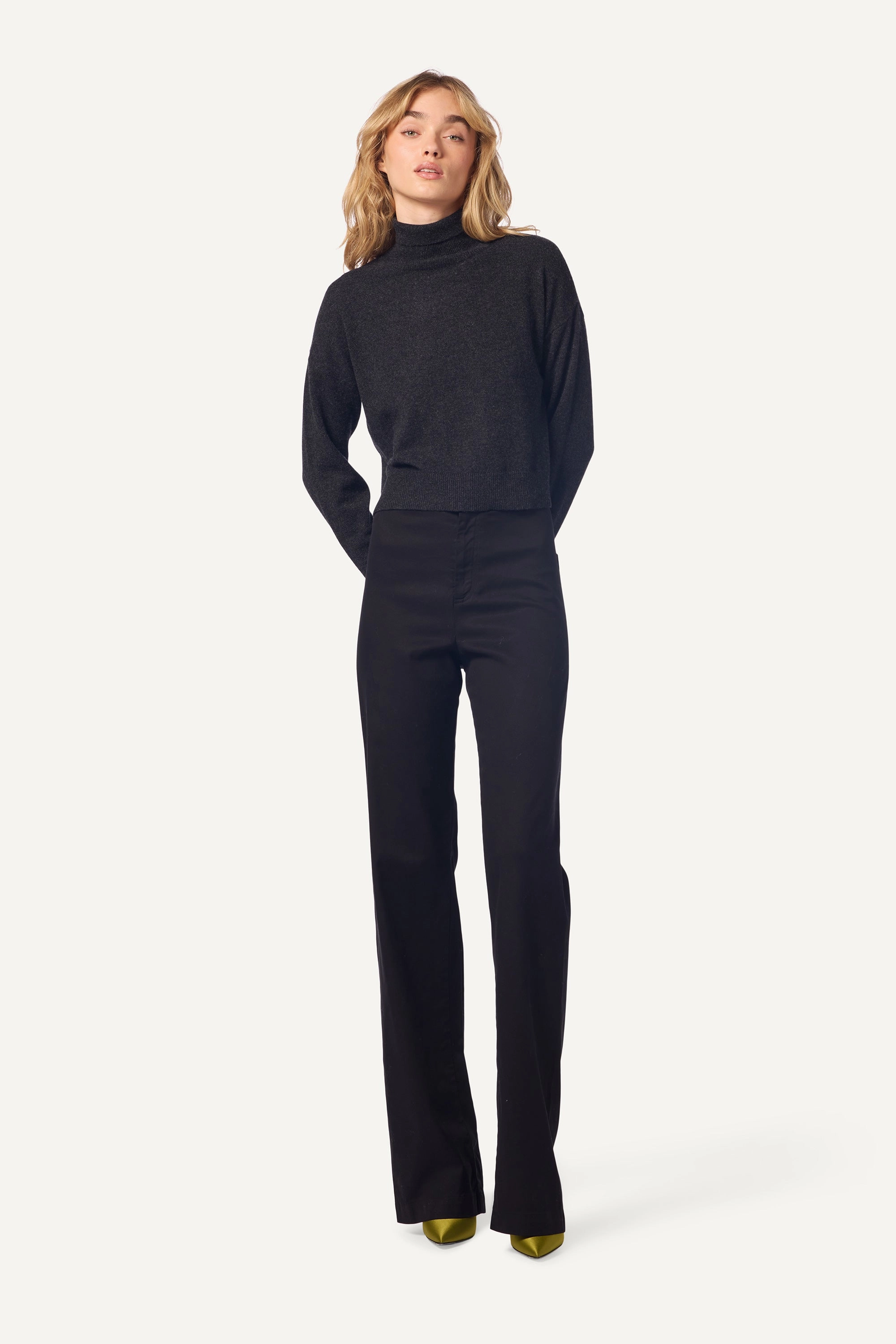 Casual Design Cold Day Outfit SABLE CASHMERE TURTLENECK SWEATER | ASPHALT CHARCOAL