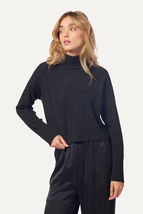 Stretchy Waist Sporty Flex SABLE CASHMERE TURTLENECK SWEATER | ASPHALT CHARCOAL