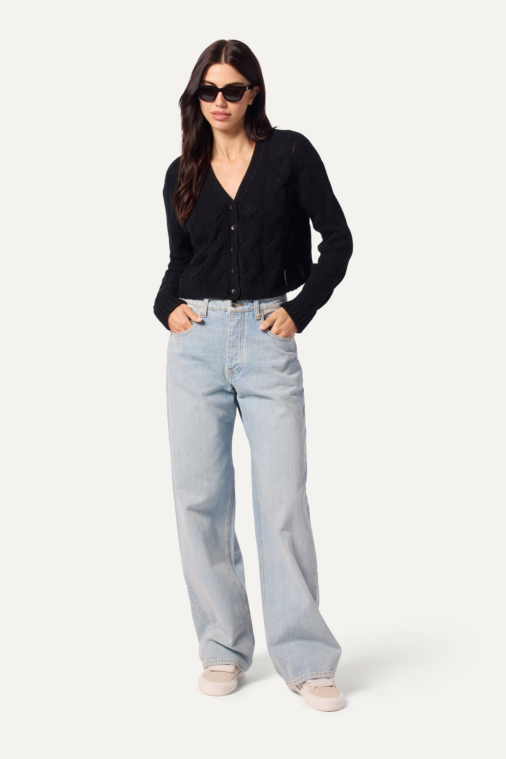 Cold Weather Comfort JOLIE V-NECK CROPPED CABLE CASHMERE CARDIGAN | BLACK