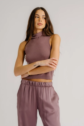 SOFIE SLEEVELESS CASHMERE TURTLENECK | DUSTY VIOLET Cozy Knit Style