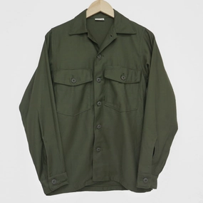 VINTAGE US ARMY UTILITY SHIRT P64 1970S VIETNAM WAR DEADSTOCK SIZE 13 1/2 X 32 ring accents