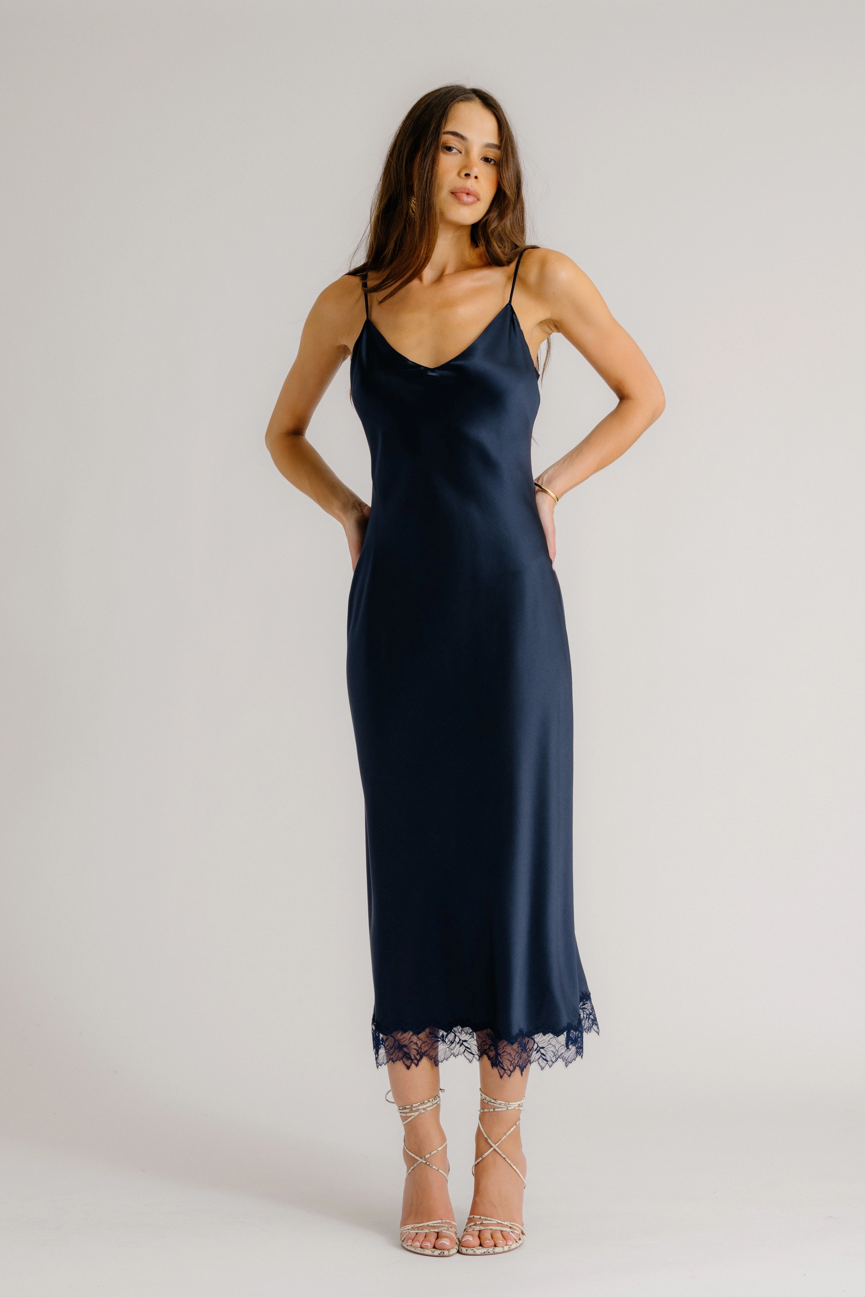 TAYLOR V-NECK BIAS CUT SILK DRESS W/ LACE | MIDNIGHT NAVY Timeless office dress Summer Ease