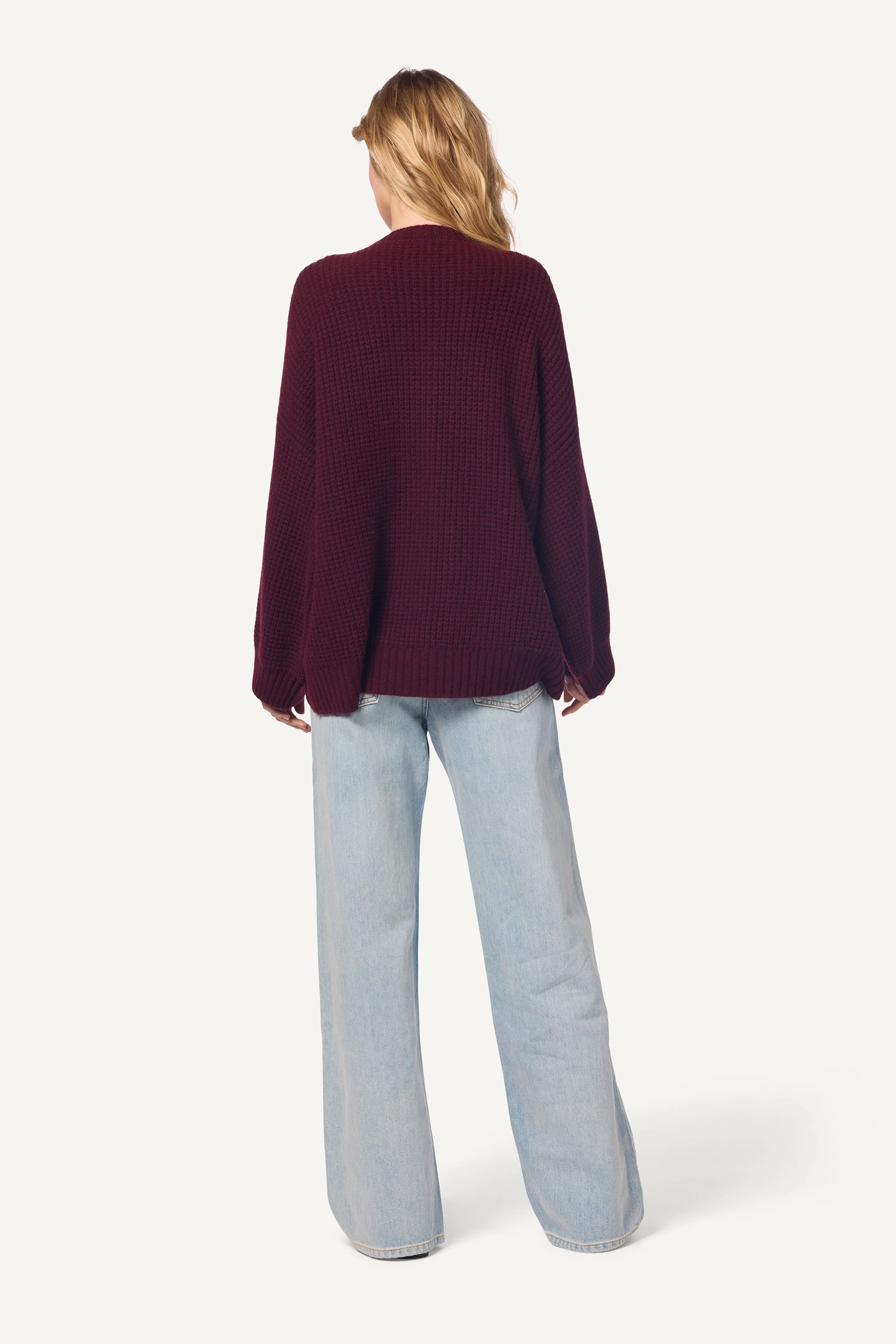Light Stretch Seasonal Fashion LINDEN SLOUCHY V-NECK RIBBED CASHMERE SWEATER | BORDEAUX