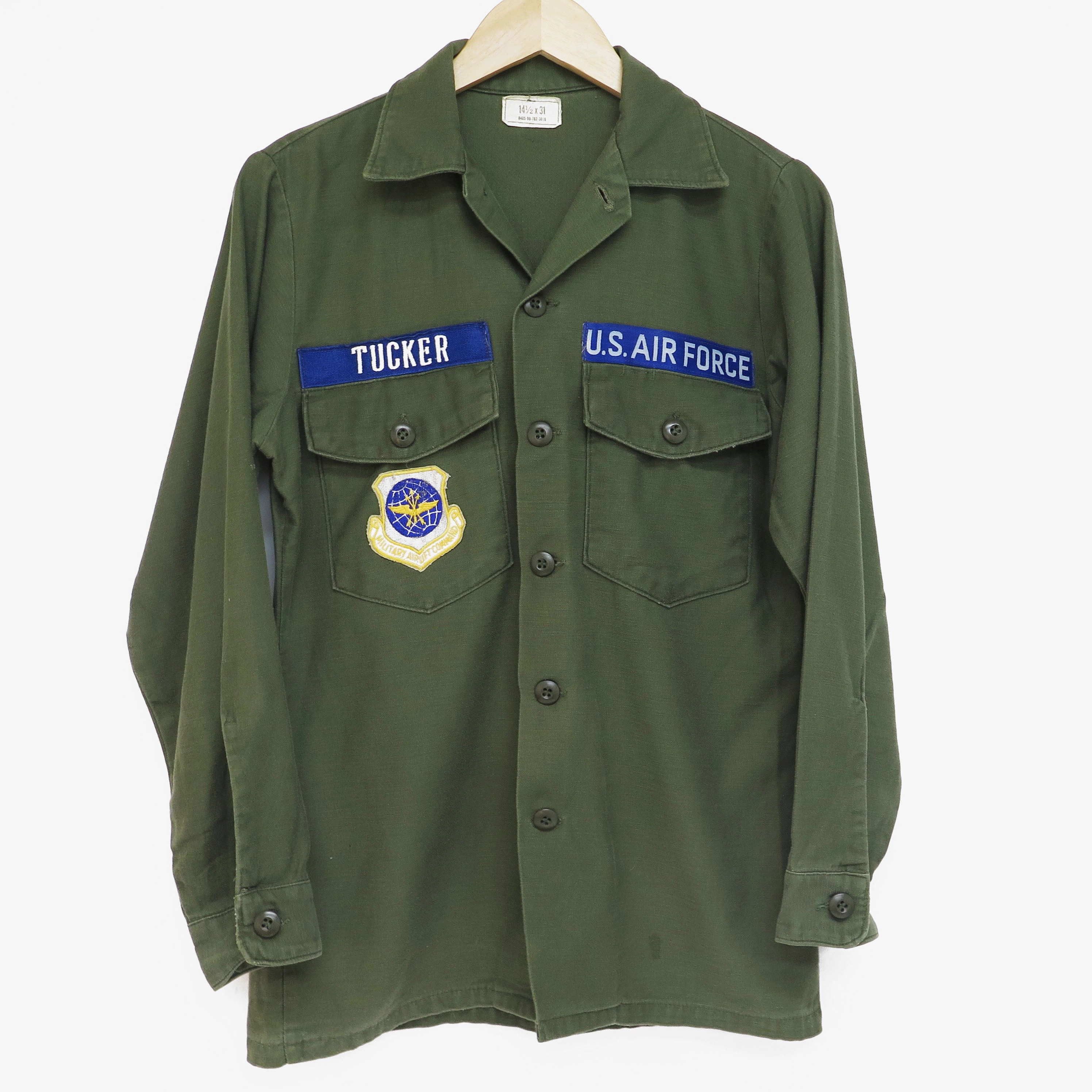 Essential Minimal Drawcord Hood USAF US AIR FORCE UTILITY SHIRT P-64 P64 1975 VIETNAM WAR MILITARY AIRLIFT COMMAND PATCH  SIZE 14 1/2 X 31