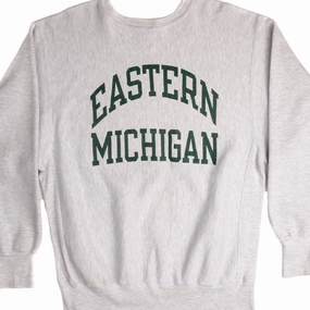 Outdoor Fit Regular Fit VINTAGE CHAMPION REVERSE WEAVE SWEATSHIRT 1990-MID 1990??s SIZE XL MADE IN USA