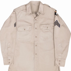 VINTAGE US ARMY 101ST AIRBORNE PATCHED KHAKI SHIRT 1952 SIZE LARGE product sustainability impact