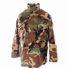 VINTAGE US ARMY M-1965 M65 WOODLAND CAMO FIELD JACKET 1999 SIZE MEDIUM REGULAR WITH PATCH. Loop Fastened Hood Express
