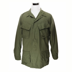 VINTAGE US ARMY TROPICAL COMBAT JACKET 1966 VIETNAM WAR MEDIUM LONG NOS NEW Urban Motion sunny