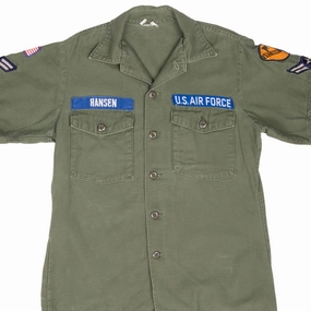 Urban Minimal VINTAGE USAF AIR FORCE 1970 VIETNAM WAR UTILITY SATEEN SHIRT PATCH SZ 15 1/2X35