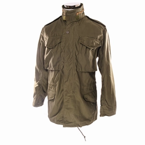 VINTAGE US ARMY M-1965 M65 FIELD JACKET 1978 SIZE SMALL REGULAR DEADSTOCK Flexible Shoulder Seams Layered construction